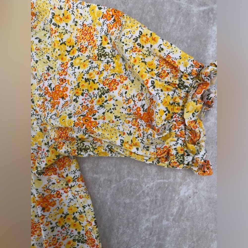Nasty Gal Floral Collared Short Sleeve Blouse - Picture 4 of 6